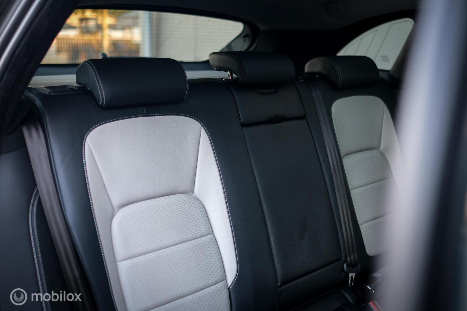 Foto van Jaguar Jaguar F-pace