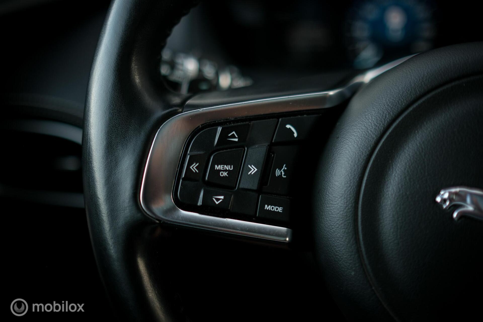 Foto van Jaguar Jaguar F-pace