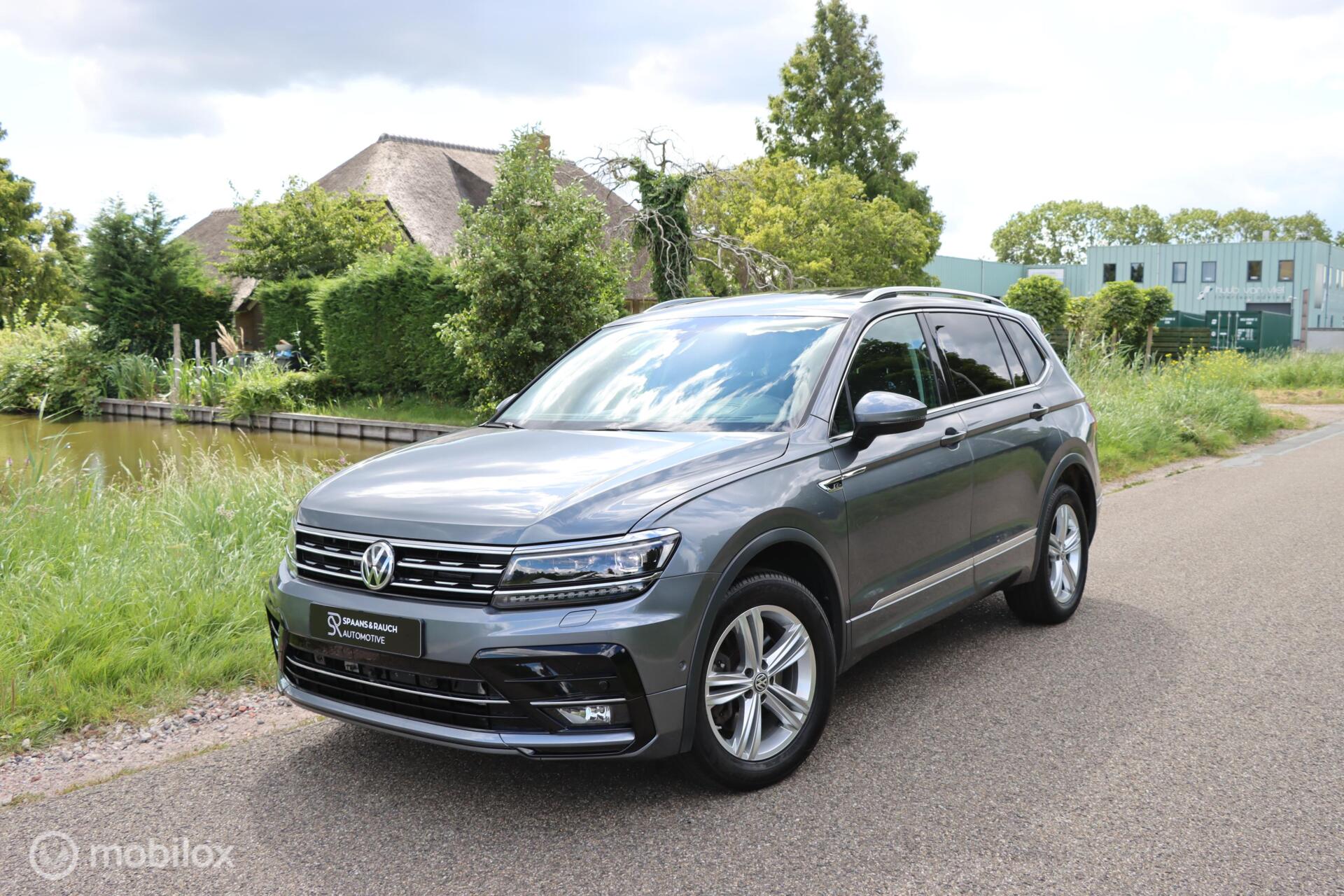 Volkswagen Tiguan Allspace 2.0 TSI 220PK 4M / R-Line / Pano 2019 - voorkant