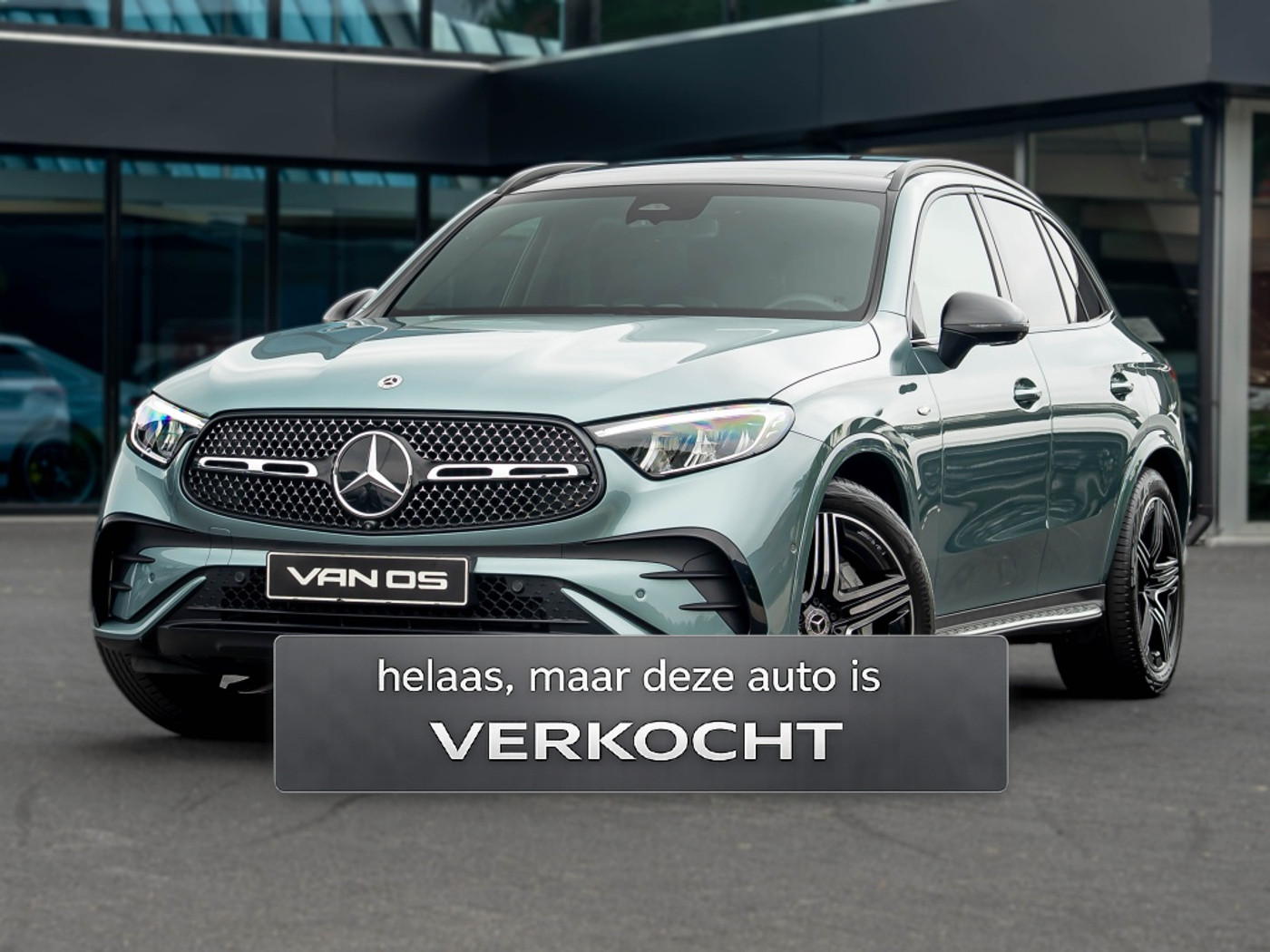 Mercedes-Benz GLC 300 E 4Matic GLC 300e 4MATIC AMG Line | Pano | Luchtvering | Memory 2025 - voorkant