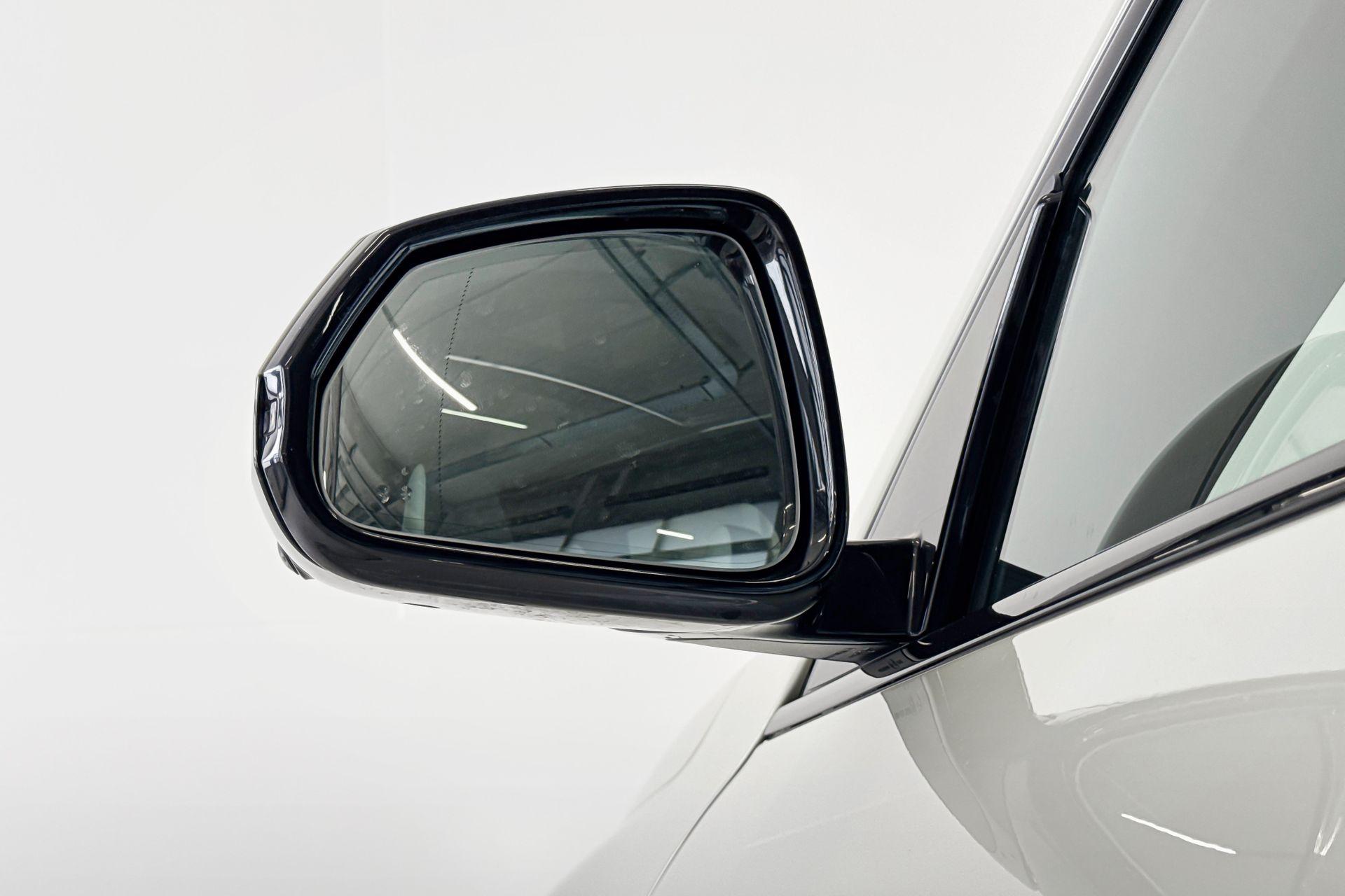 Foto van BMW Ix1