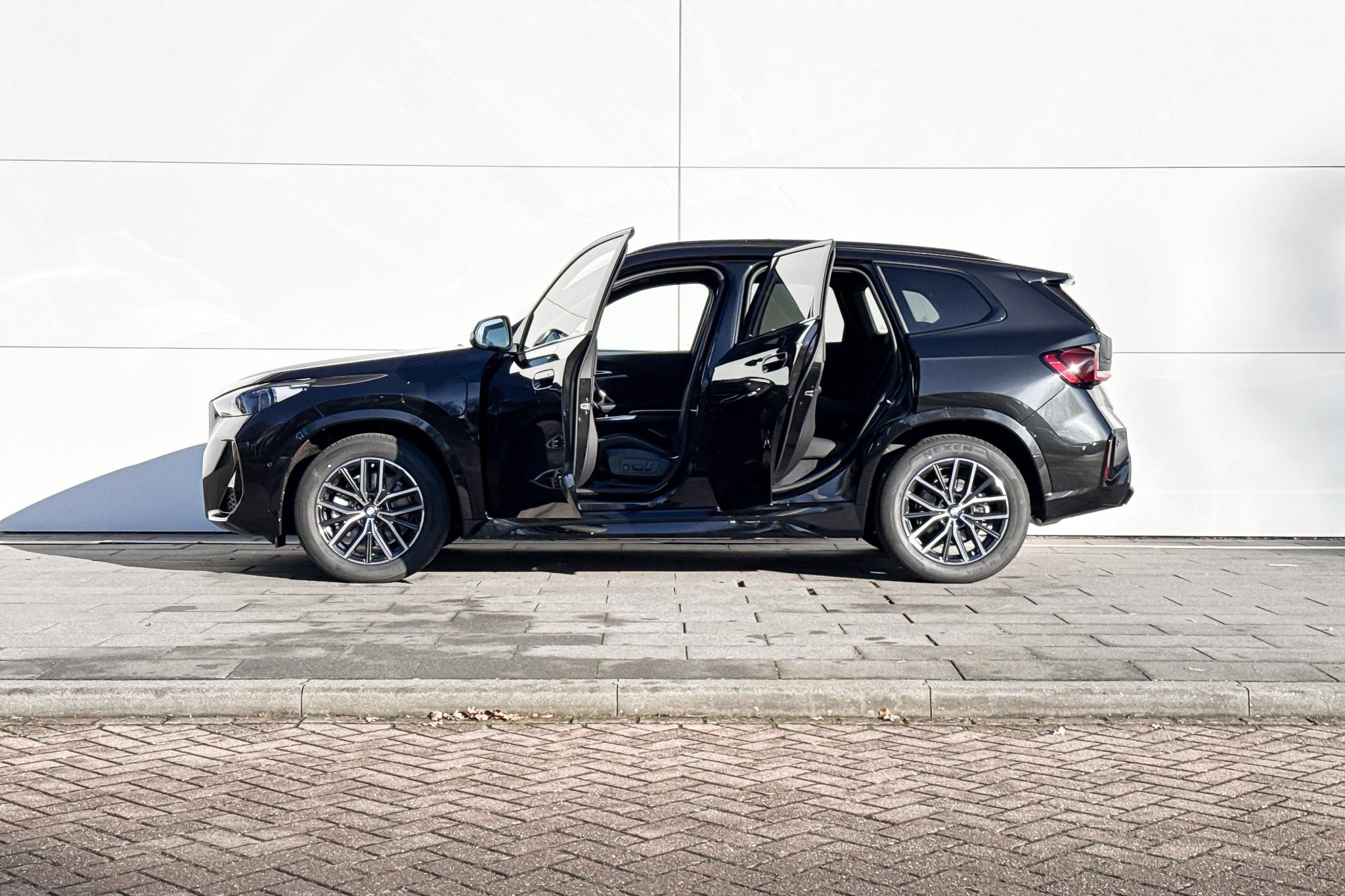 Foto van BMW X1 Xdrive25e