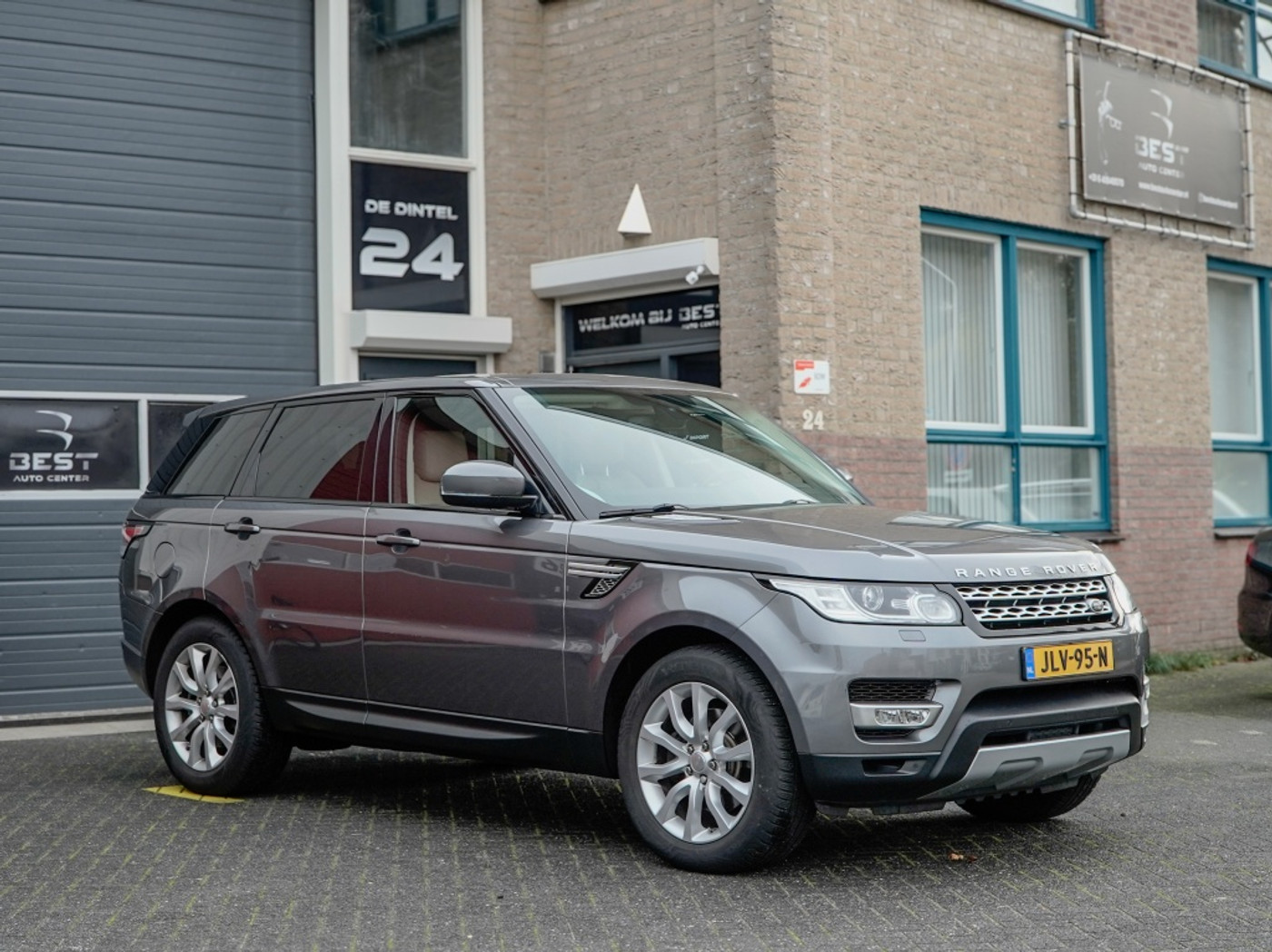 Land Rover Range Rover Sport 3.0 TDV6 HSE Dynamic 2015 - voorkant