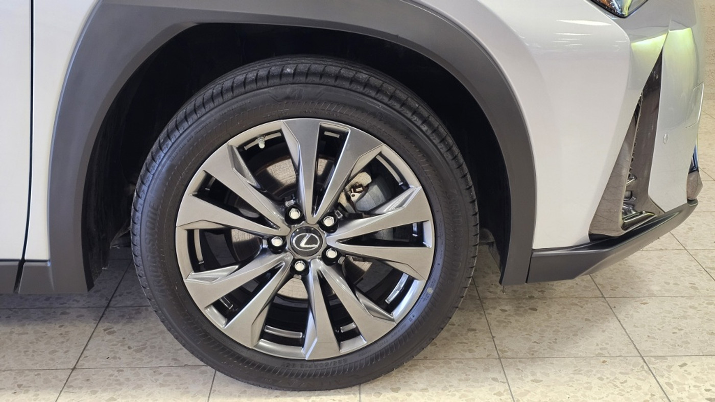 Foto van Lexus Lexus Ux250h