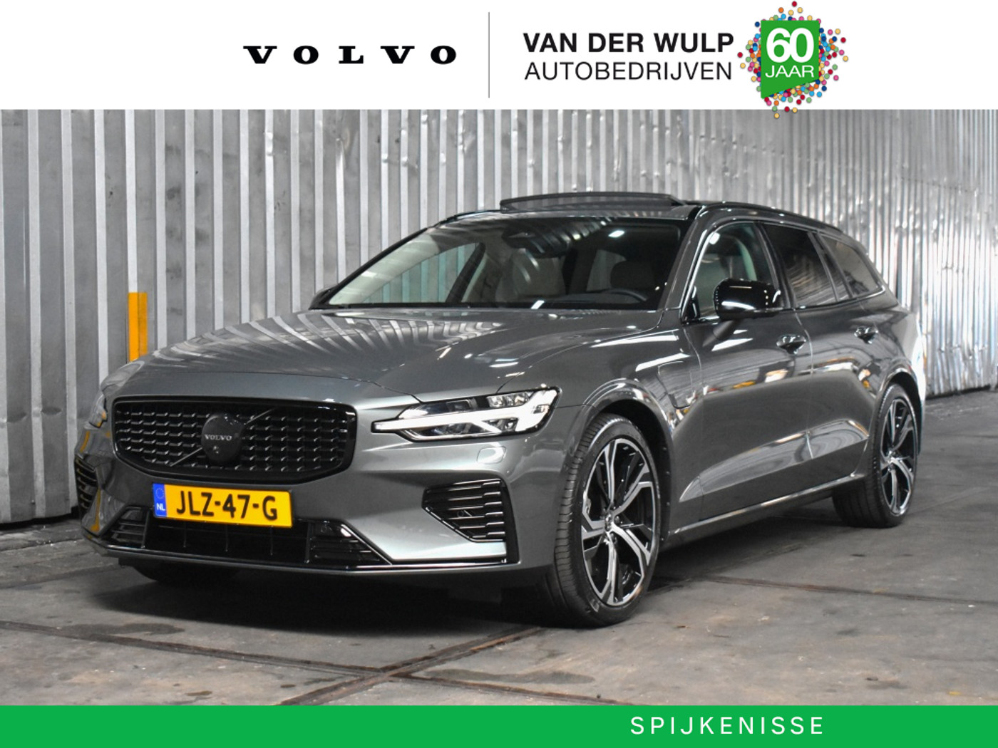 Volvo V60 T8 455PK AWD Ultra Dark | Massage | 360 | Schuifdak | Harman Kar 2025 - voorkant