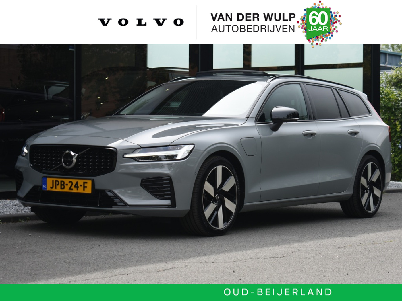 Volvo V60 T8 455pk AWD Ultra Dark | Climate | Trekhaak | Massage 2025 - voorkant