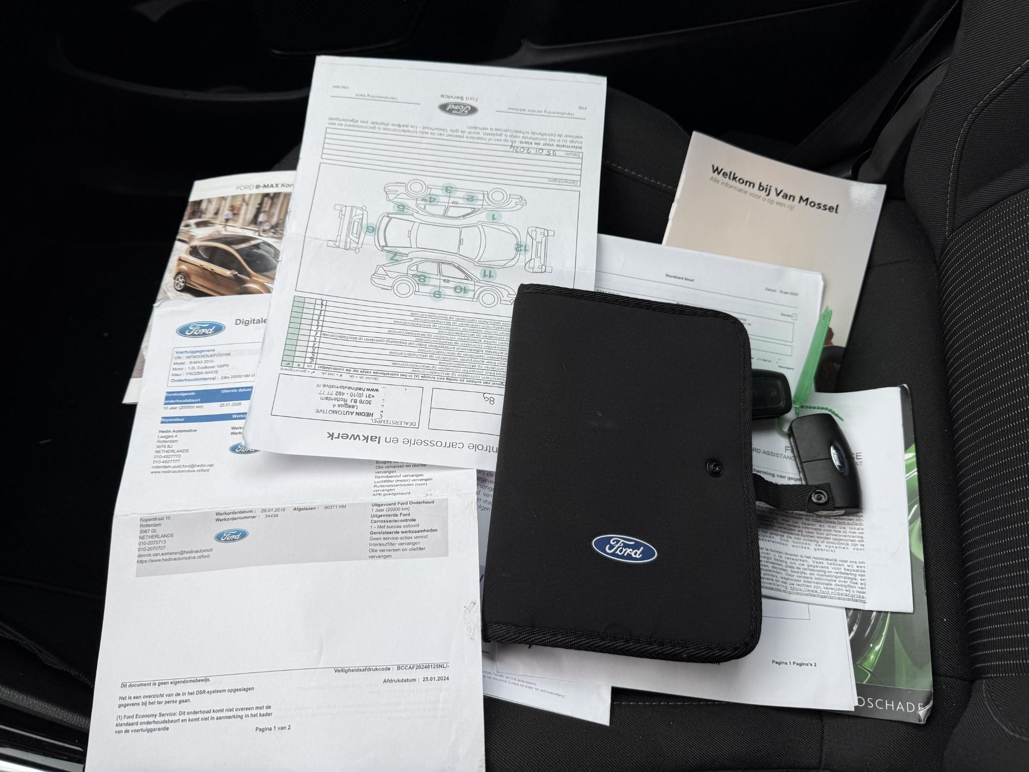 Foto van Ford B-max