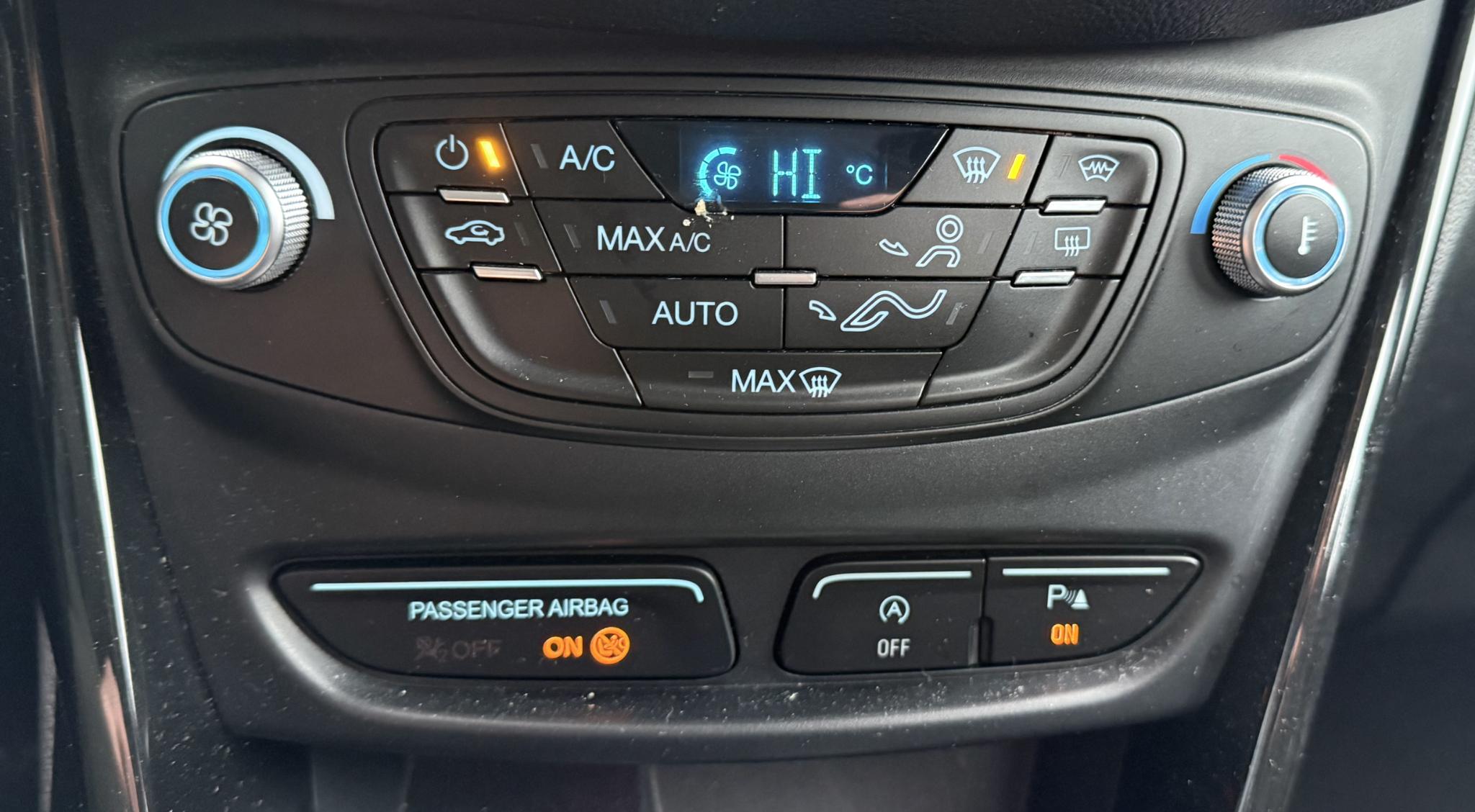 Foto van Ford B-max