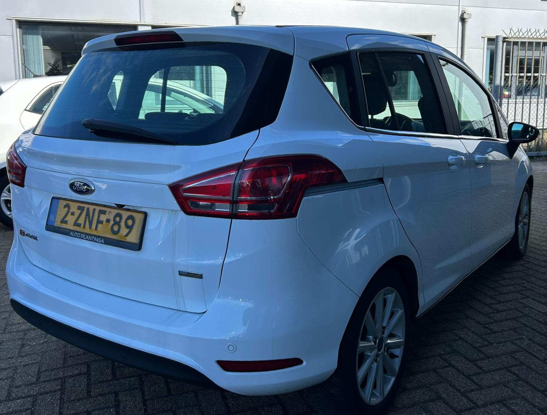 Foto van Ford B-max