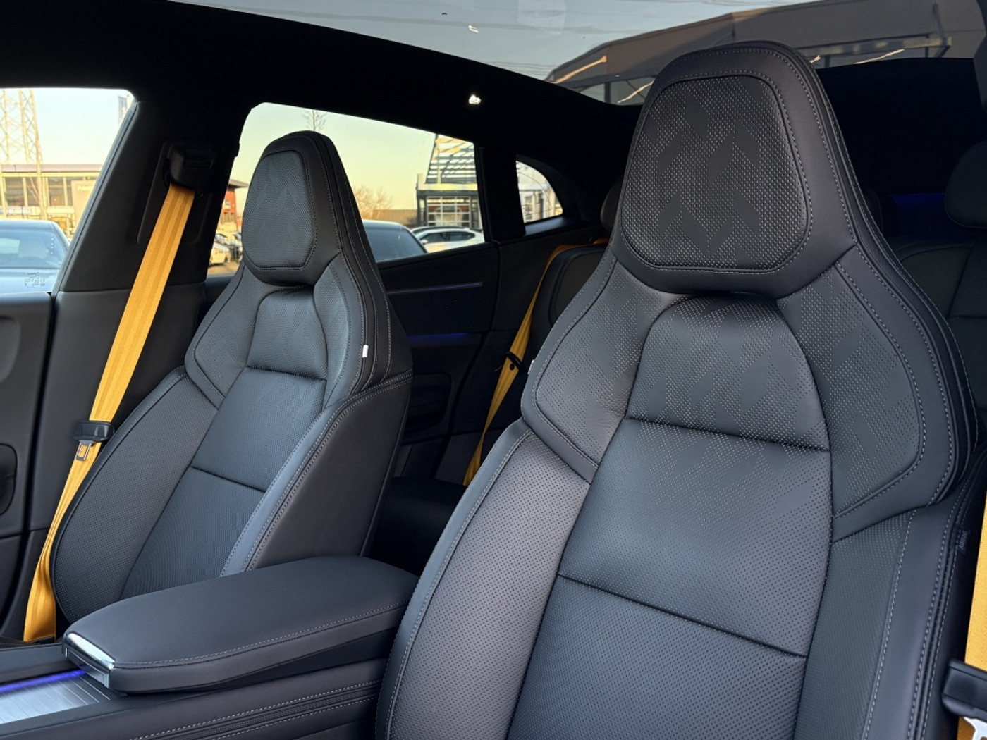 Foto van Polestar Polestar 4