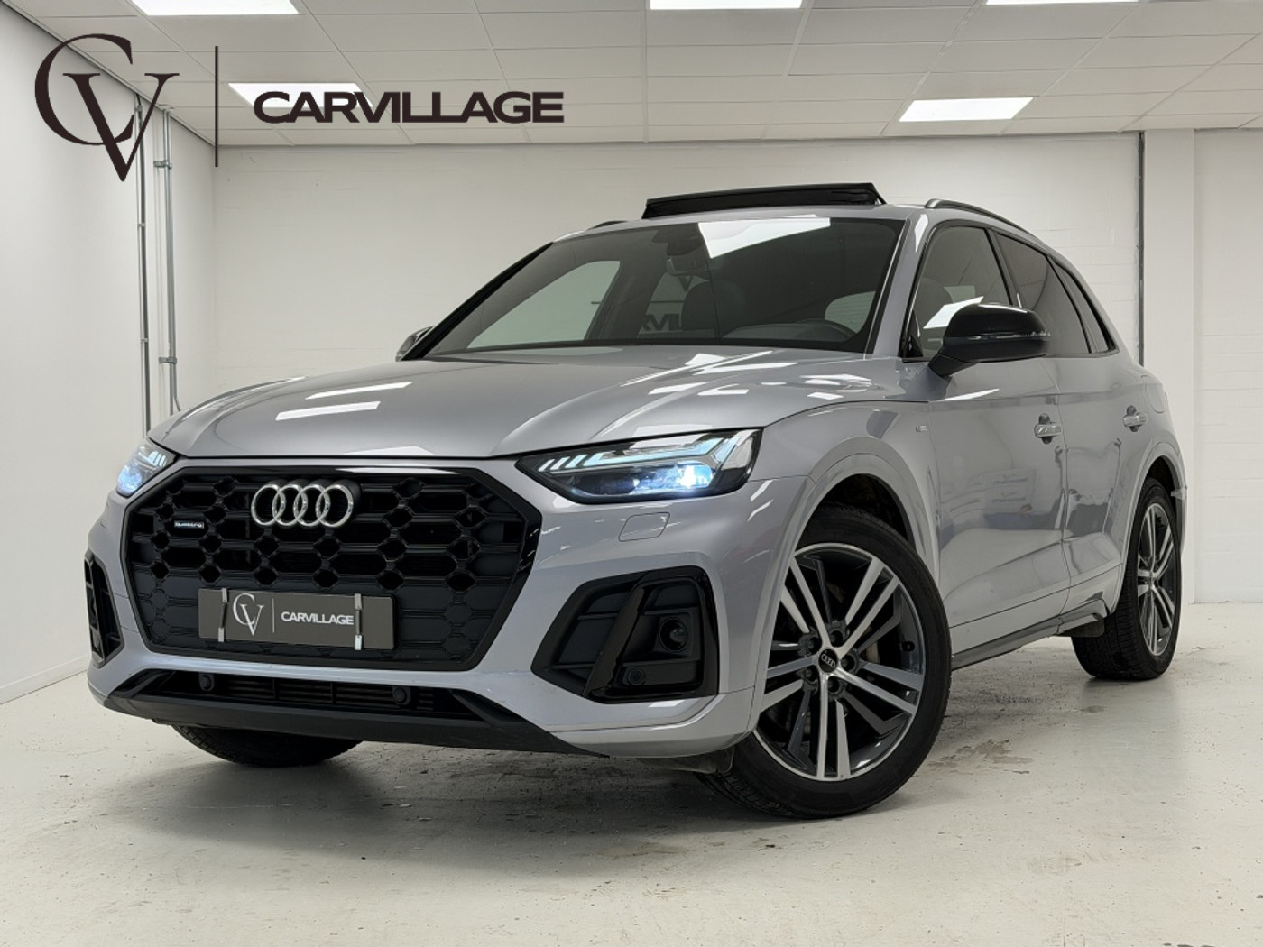 Audi Q5 55 TFSI E 55 TFSI e Competition | Luchtvering | Panoramadak | Keyless | 2021 - voorkant