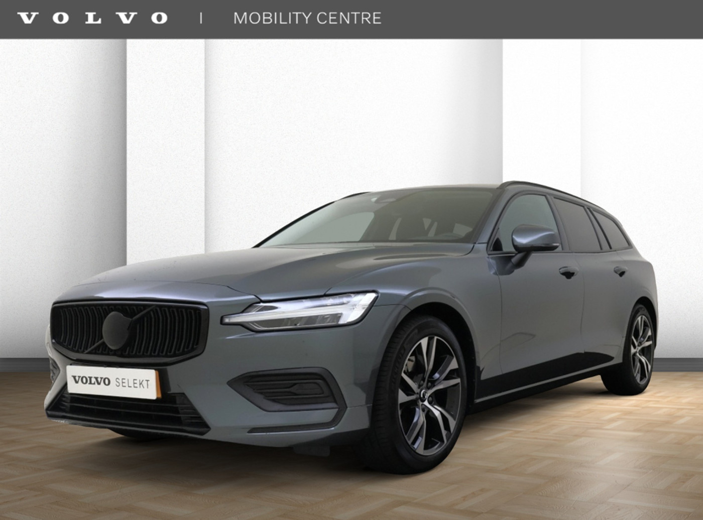 Volvo V60 B4 Essential Edition | Trekhaak | Climate | Park Assist | 2025 - voorkant