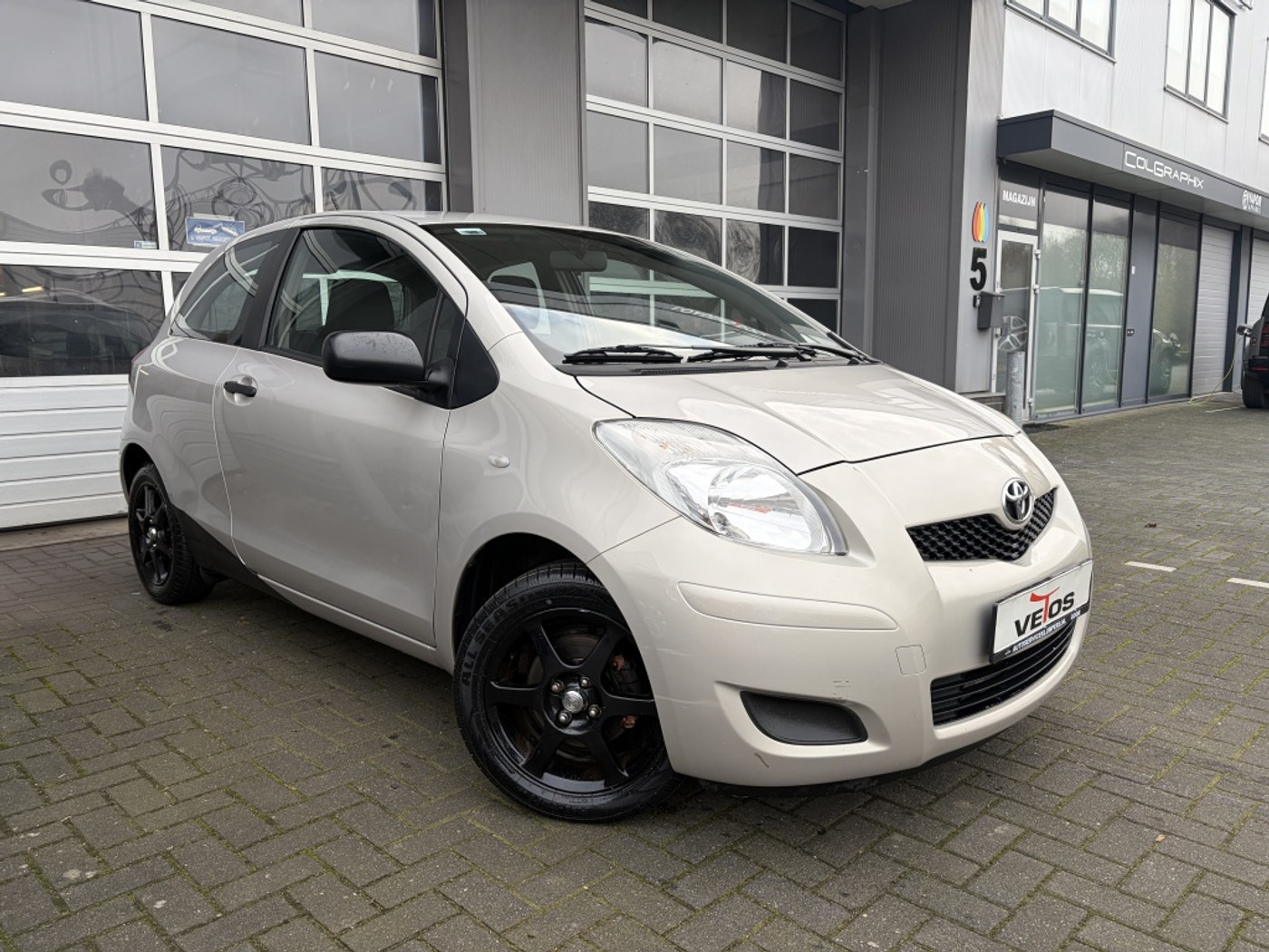 Toyota Toyota Yaris 1.0 VVTi Cool/ AIRCO/LEUKE AUTO! 2009 - voorkant