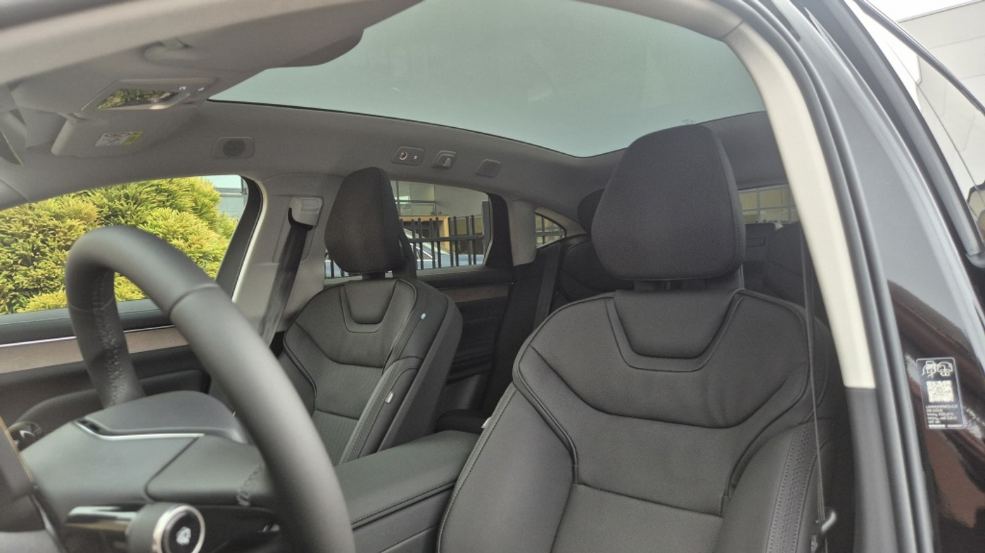 Foto van Volvo Es90