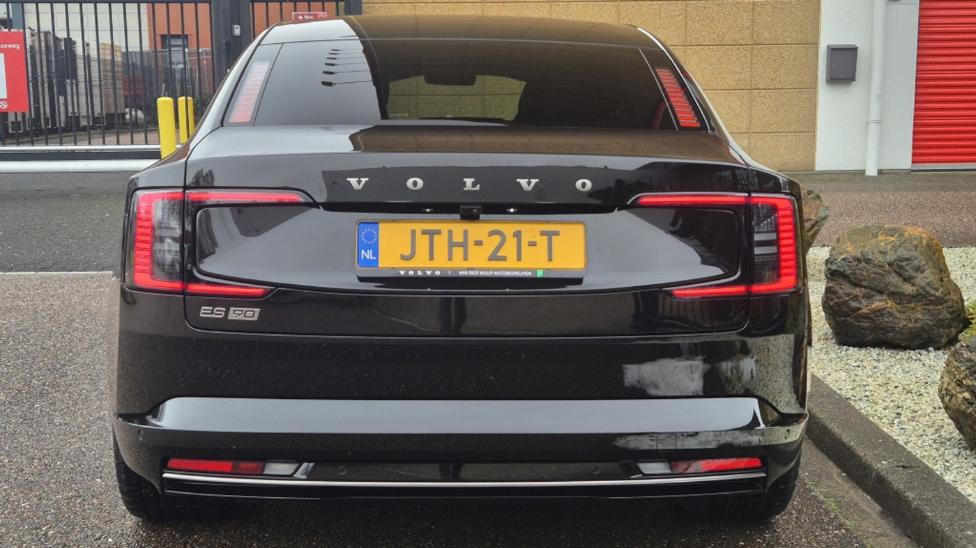 Foto van Volvo Es90