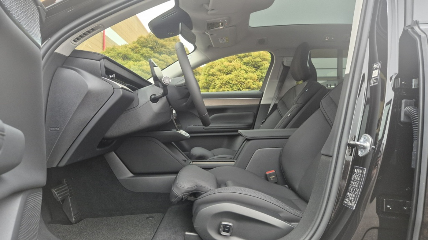Foto van Volvo Es90