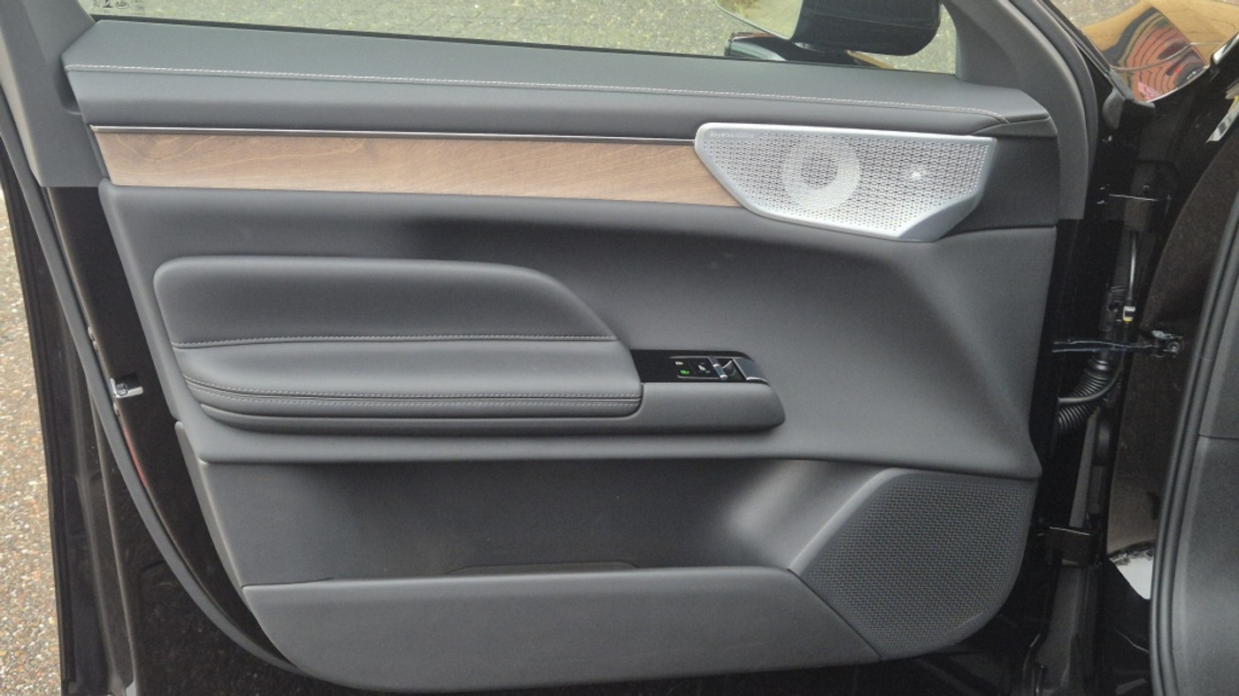 Foto van Volvo Es90