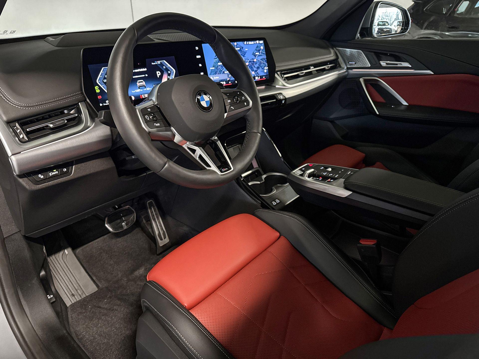 Foto van BMW X1 Xdrive23i
