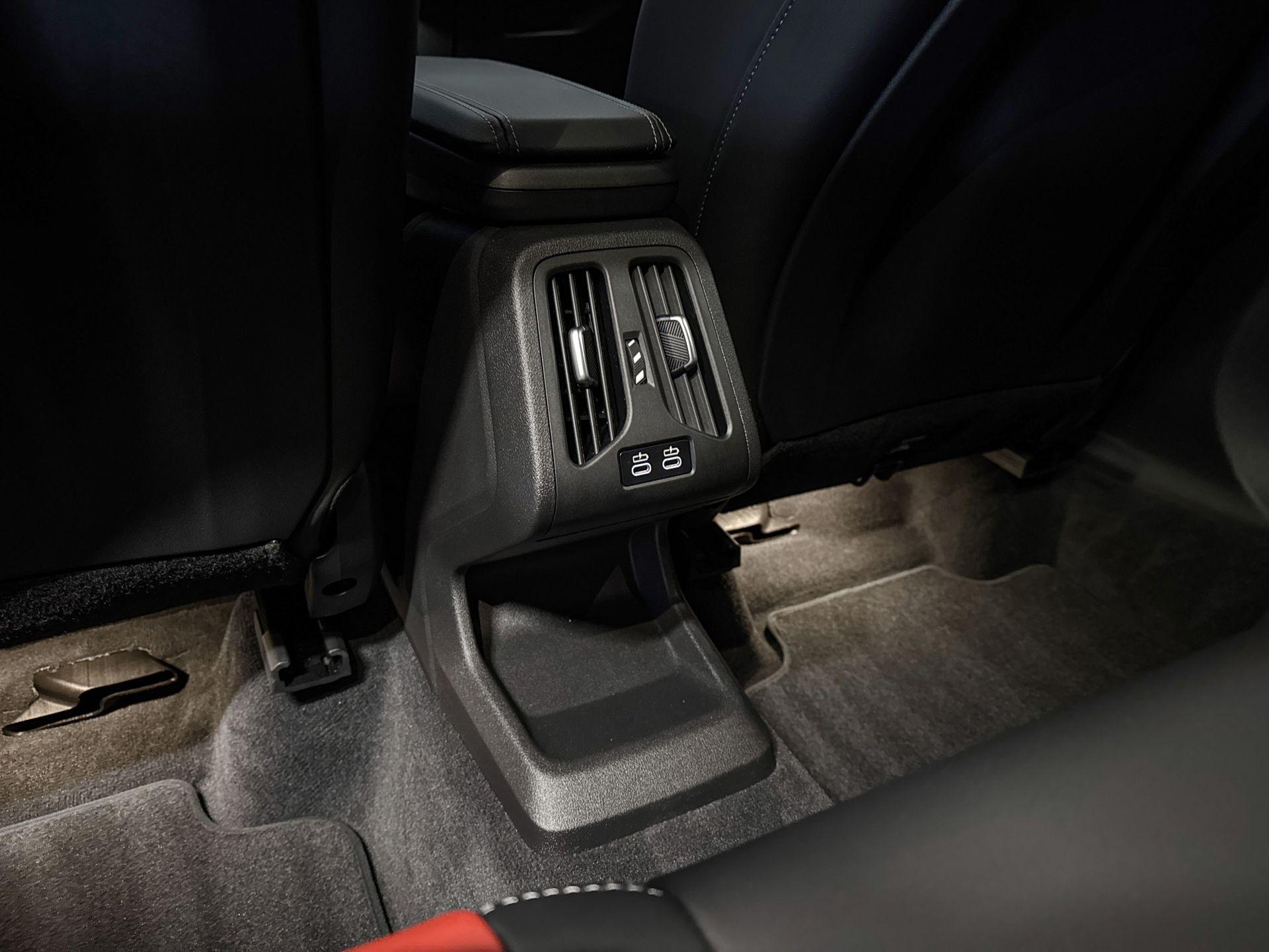 Foto van BMW X1 Xdrive23i