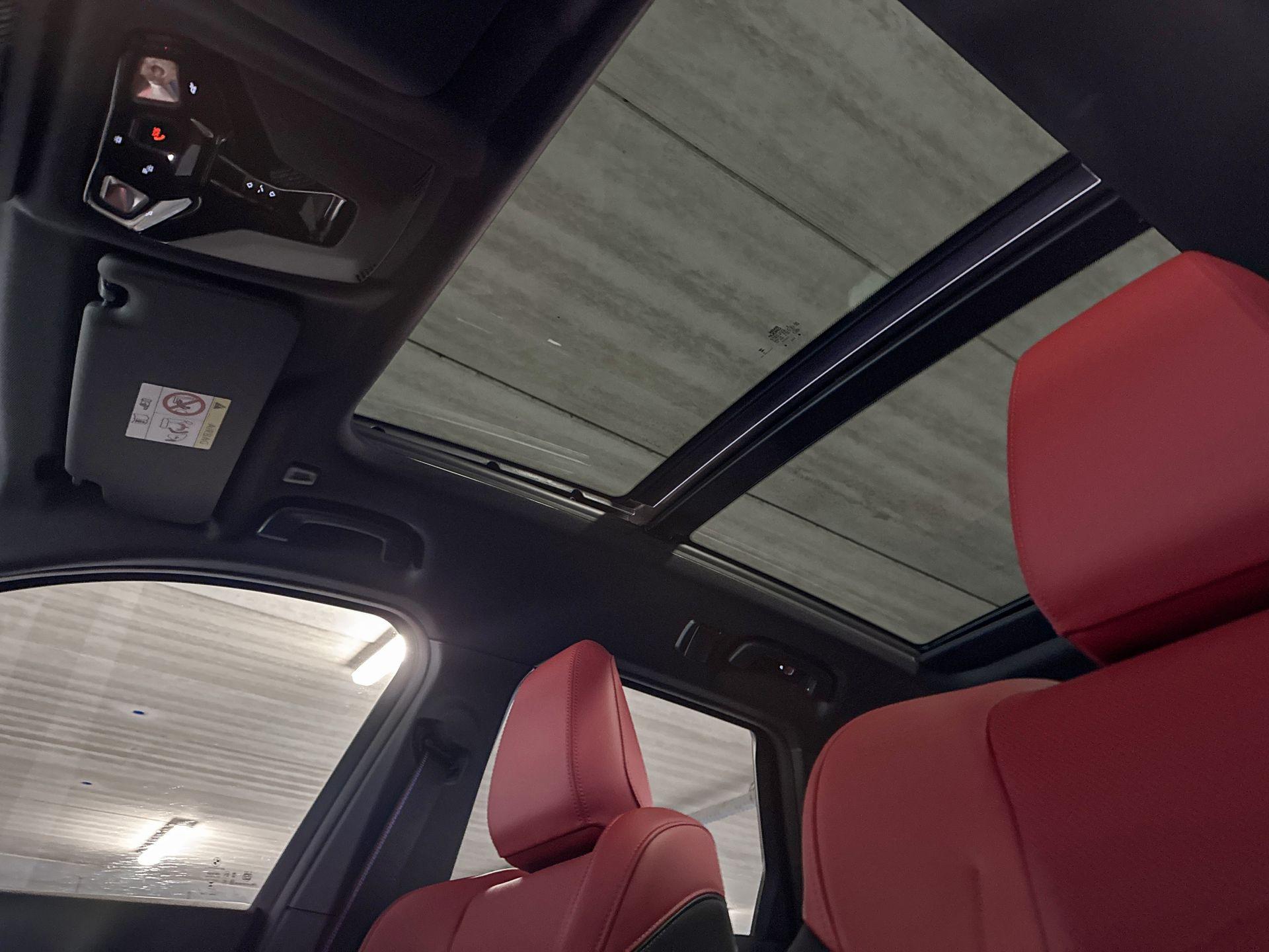 Foto van BMW X1 Xdrive23i