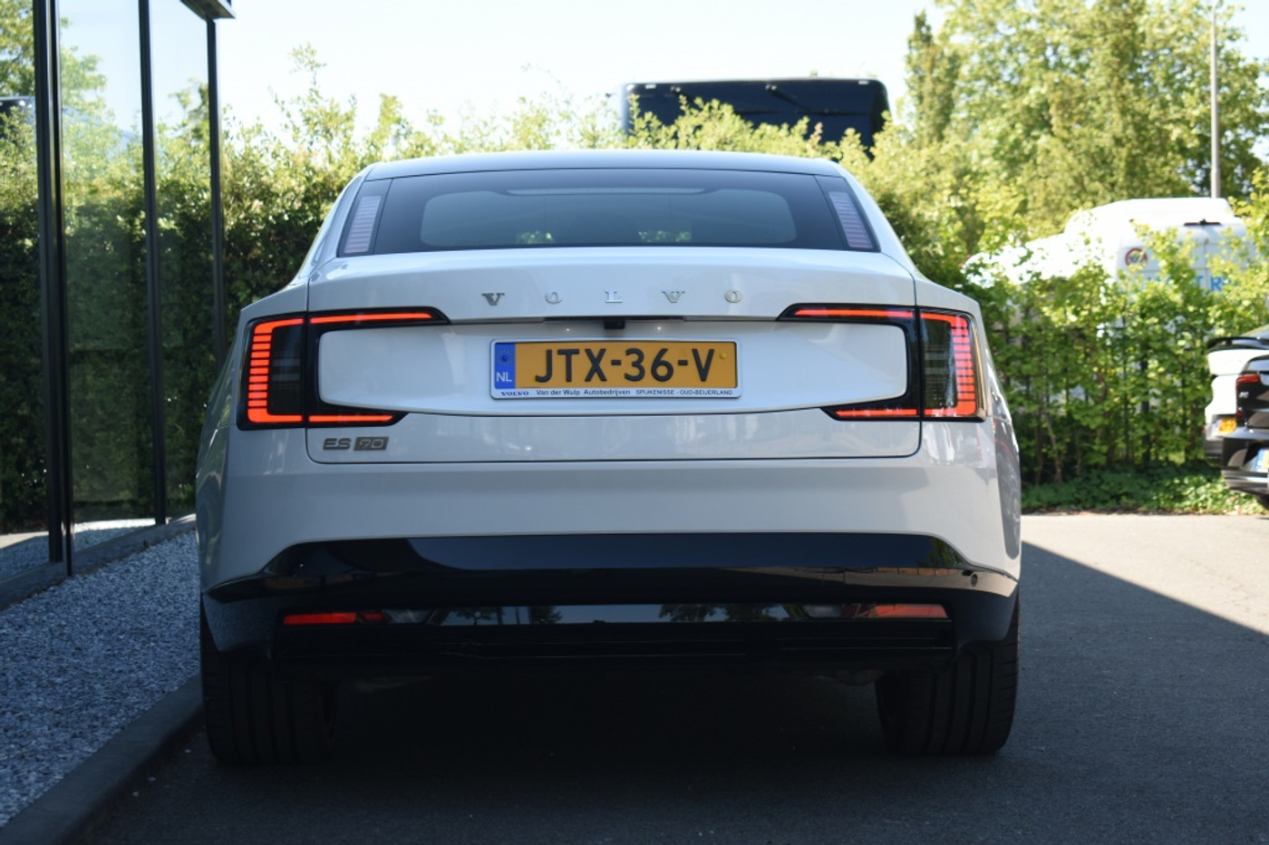 Foto van Volvo Es90