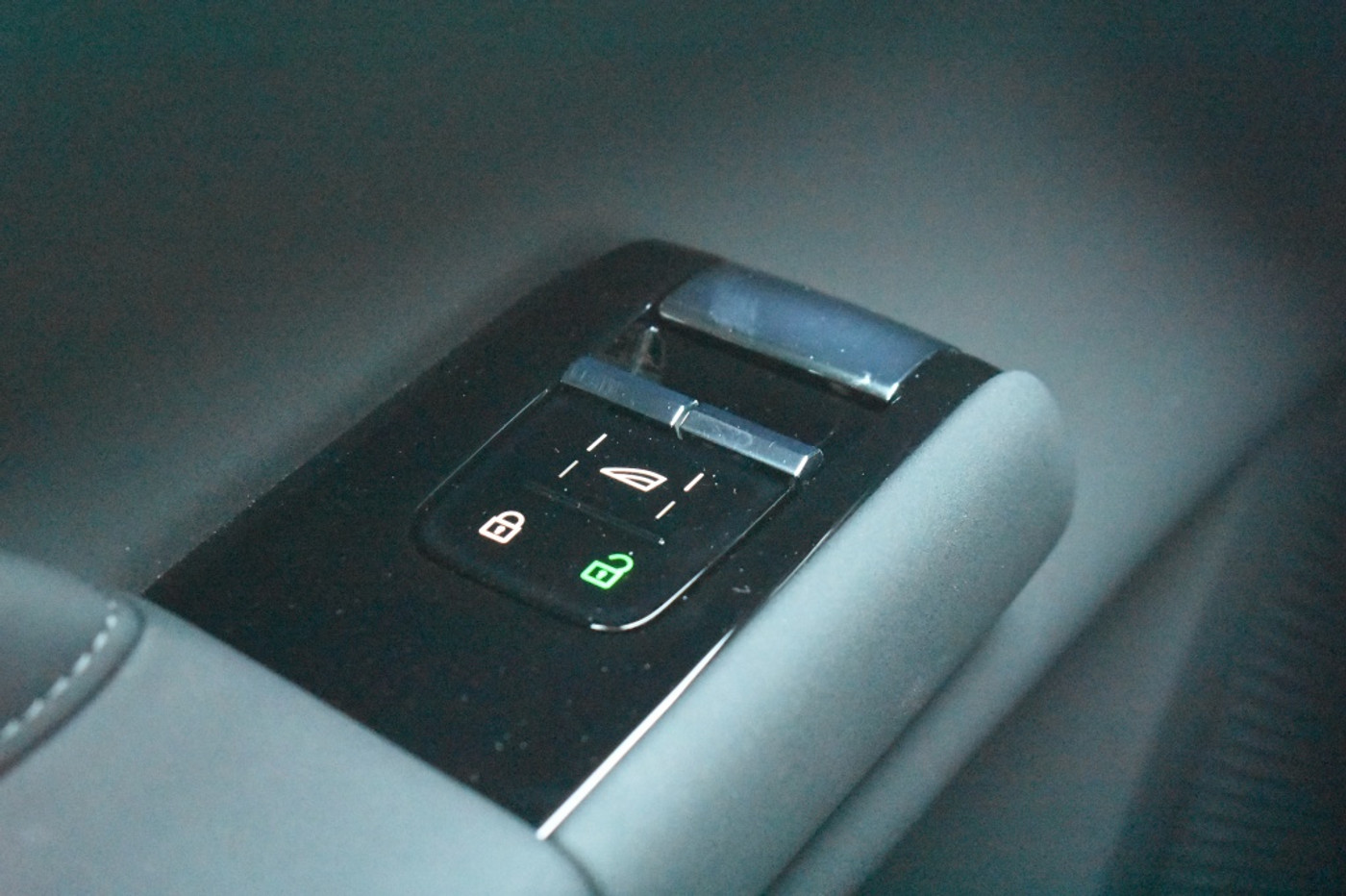 Foto van Volvo Es90
