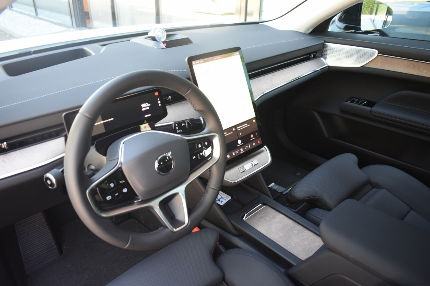 Foto van Volvo Es90