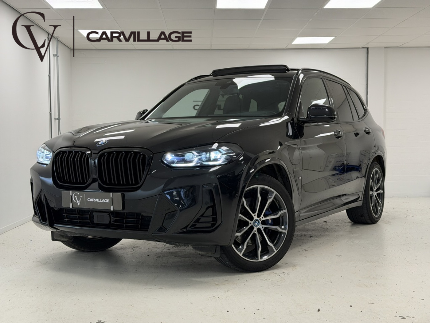 BMW X3 Xdrive30e xDrive30e M-Sport Pro | Harman/Kardon | Sportstoelen | Panoramad 2023 - voorkant