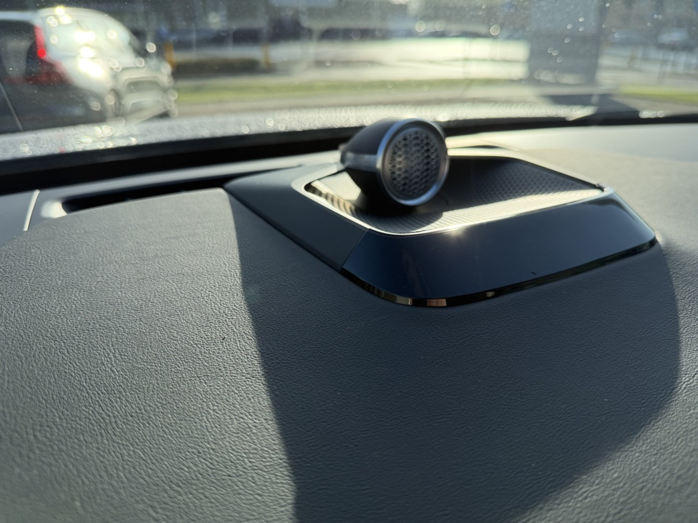 Foto van Volvo Es90