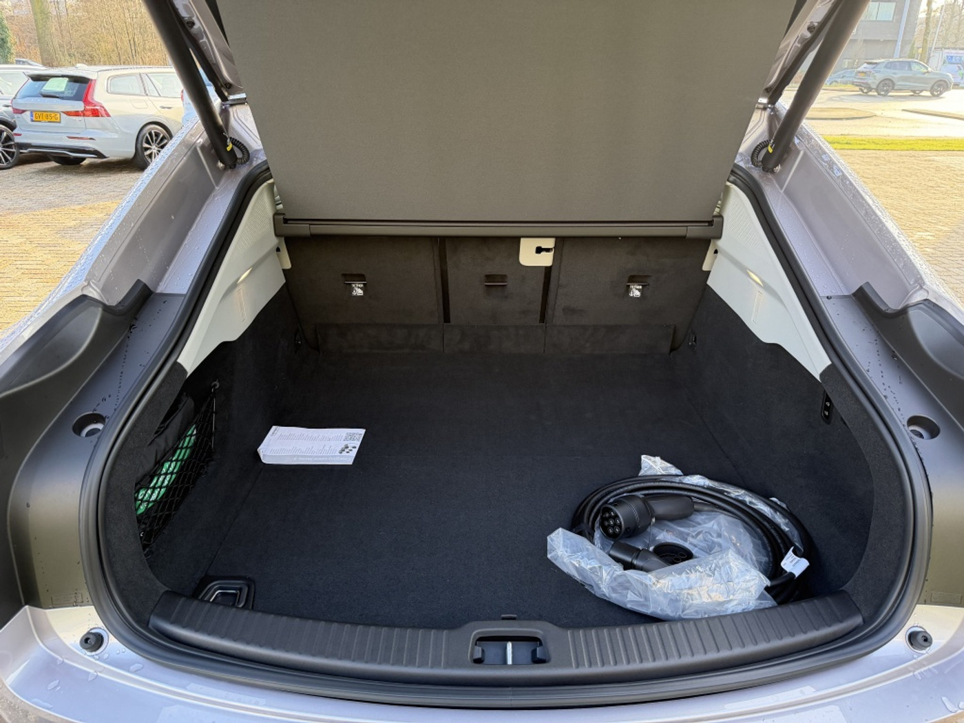Foto van Volvo Es90