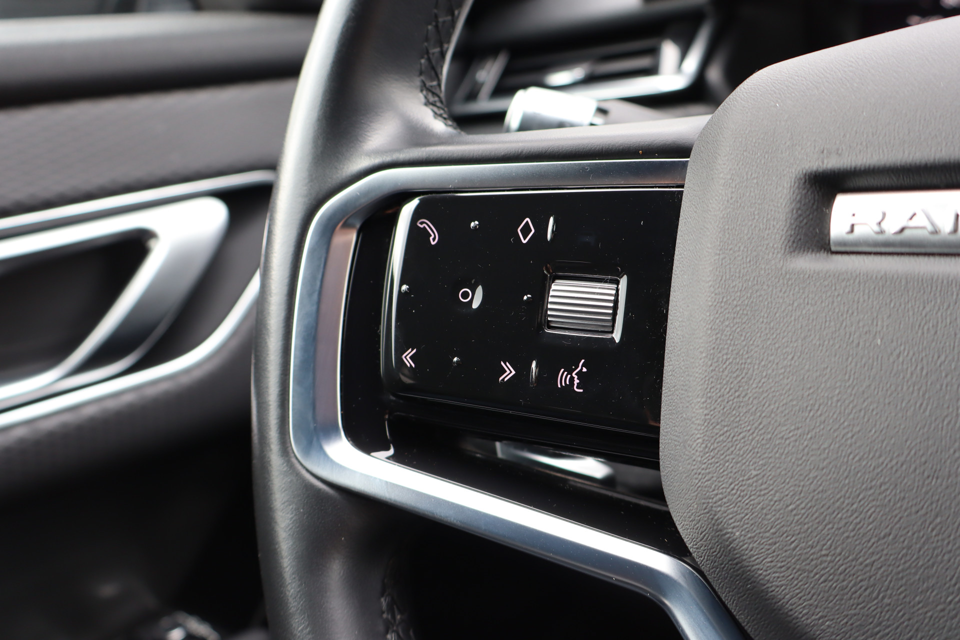 Foto van Land Rover Range Rover Velar