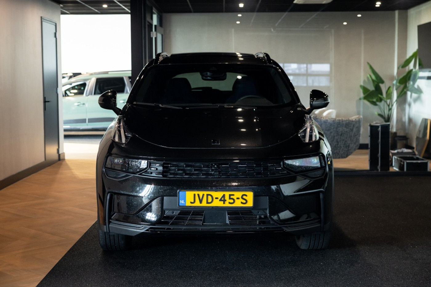 Foto van Lynk&co LYNK & Co 01