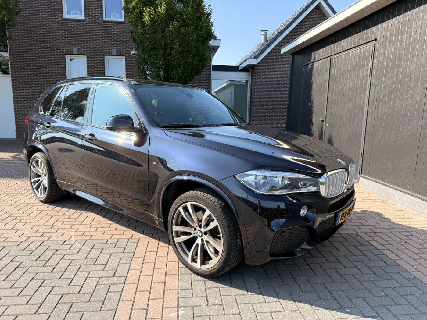 Foto van BMW X5 Xdrive40e