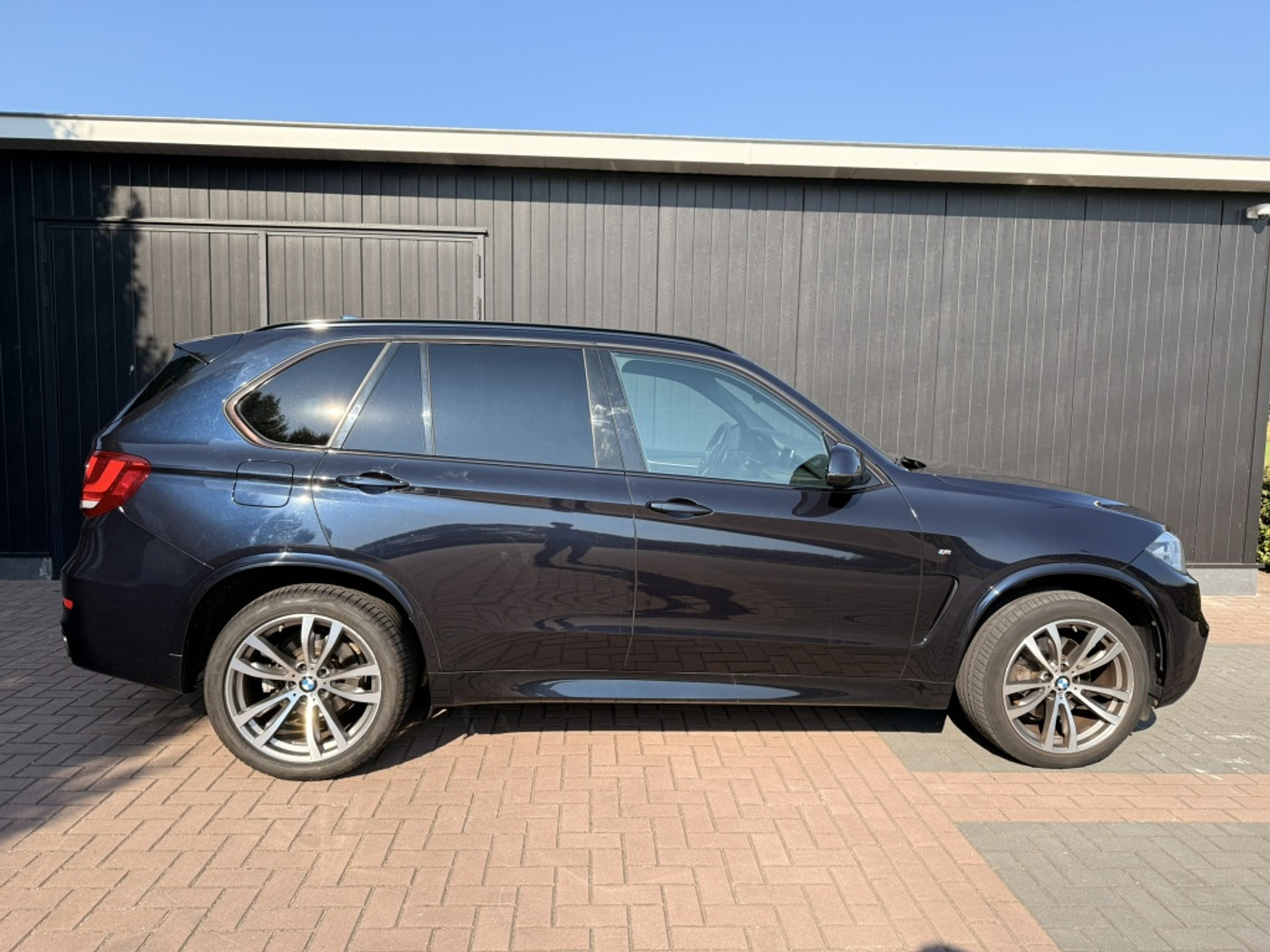 Foto van BMW X5 Xdrive40e