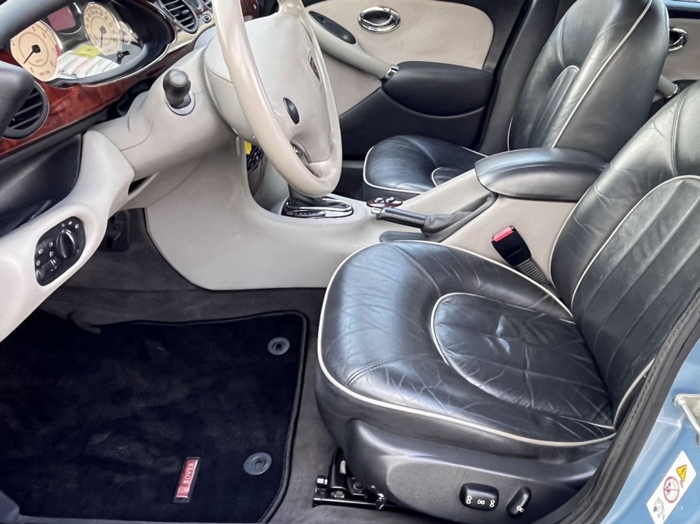 Foto van Rover 75