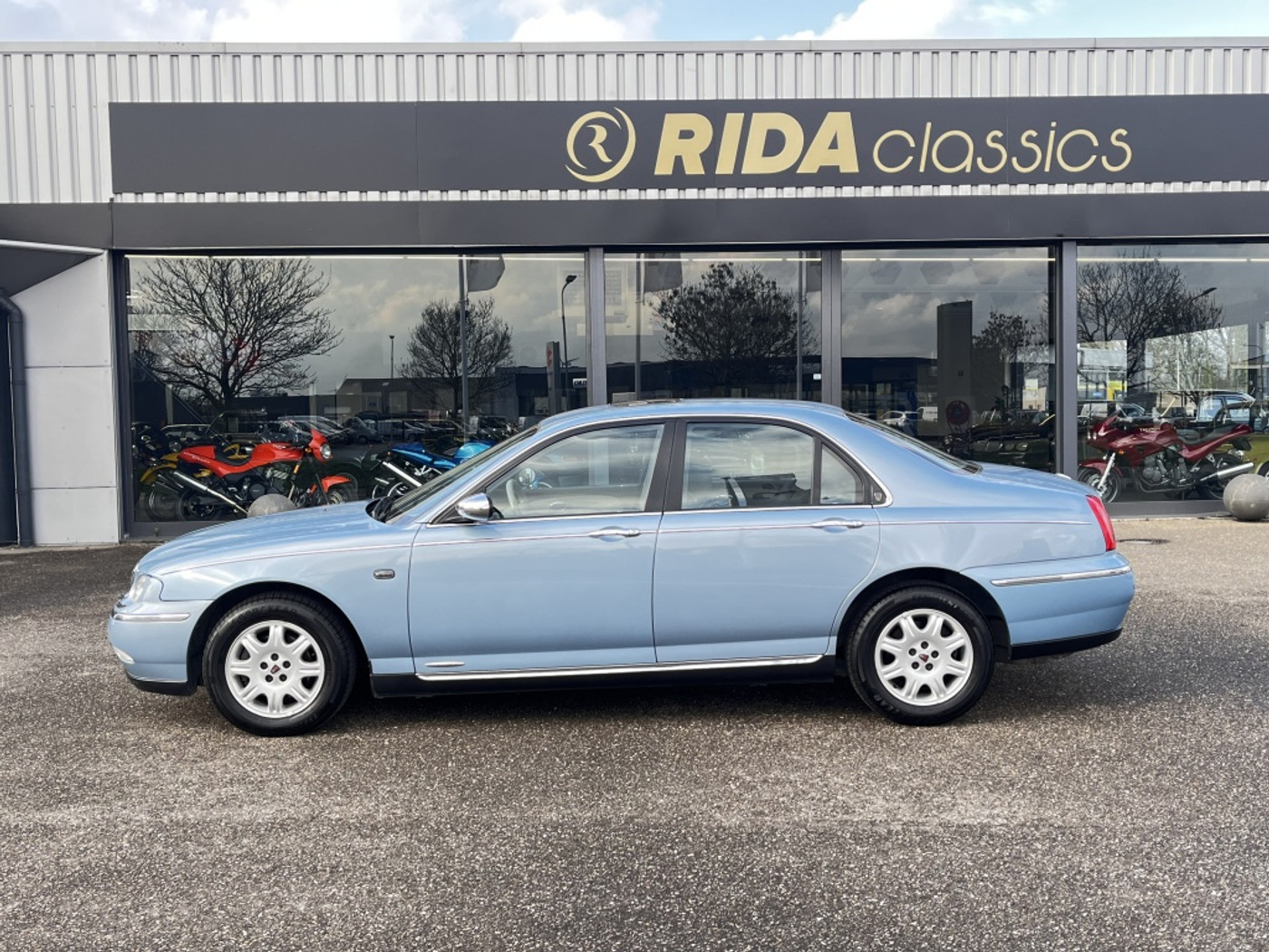 Foto van Rover 75