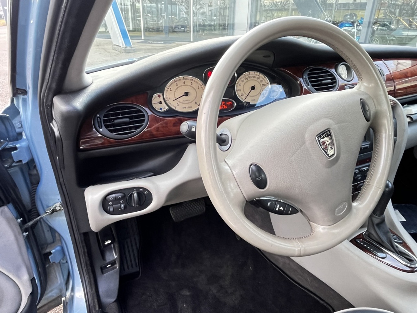 Foto van Rover 75