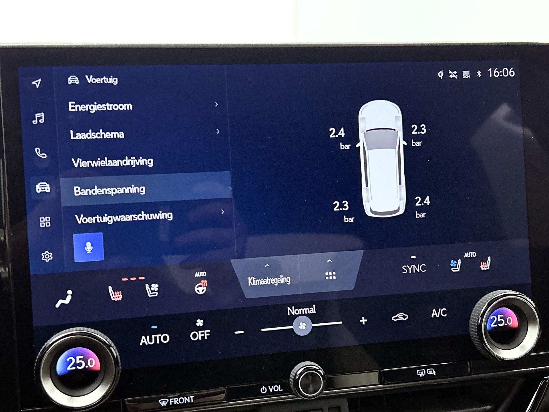 Foto van Lexus NX