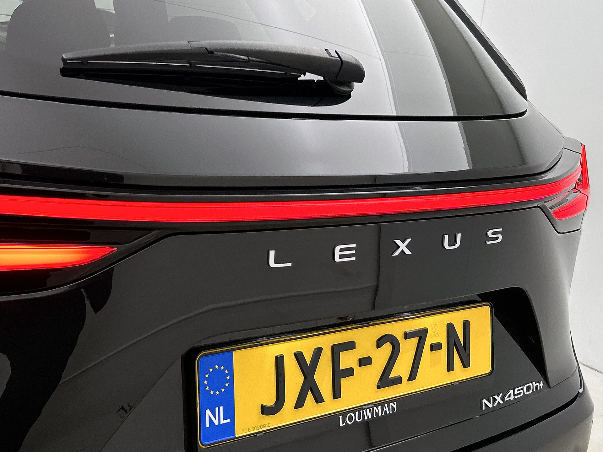 Foto van Lexus NX