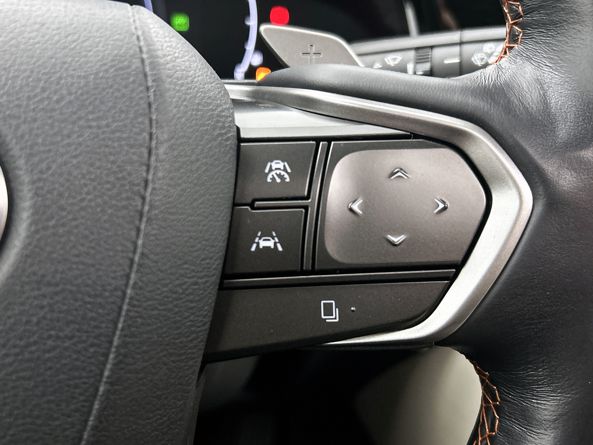Foto van Lexus NX