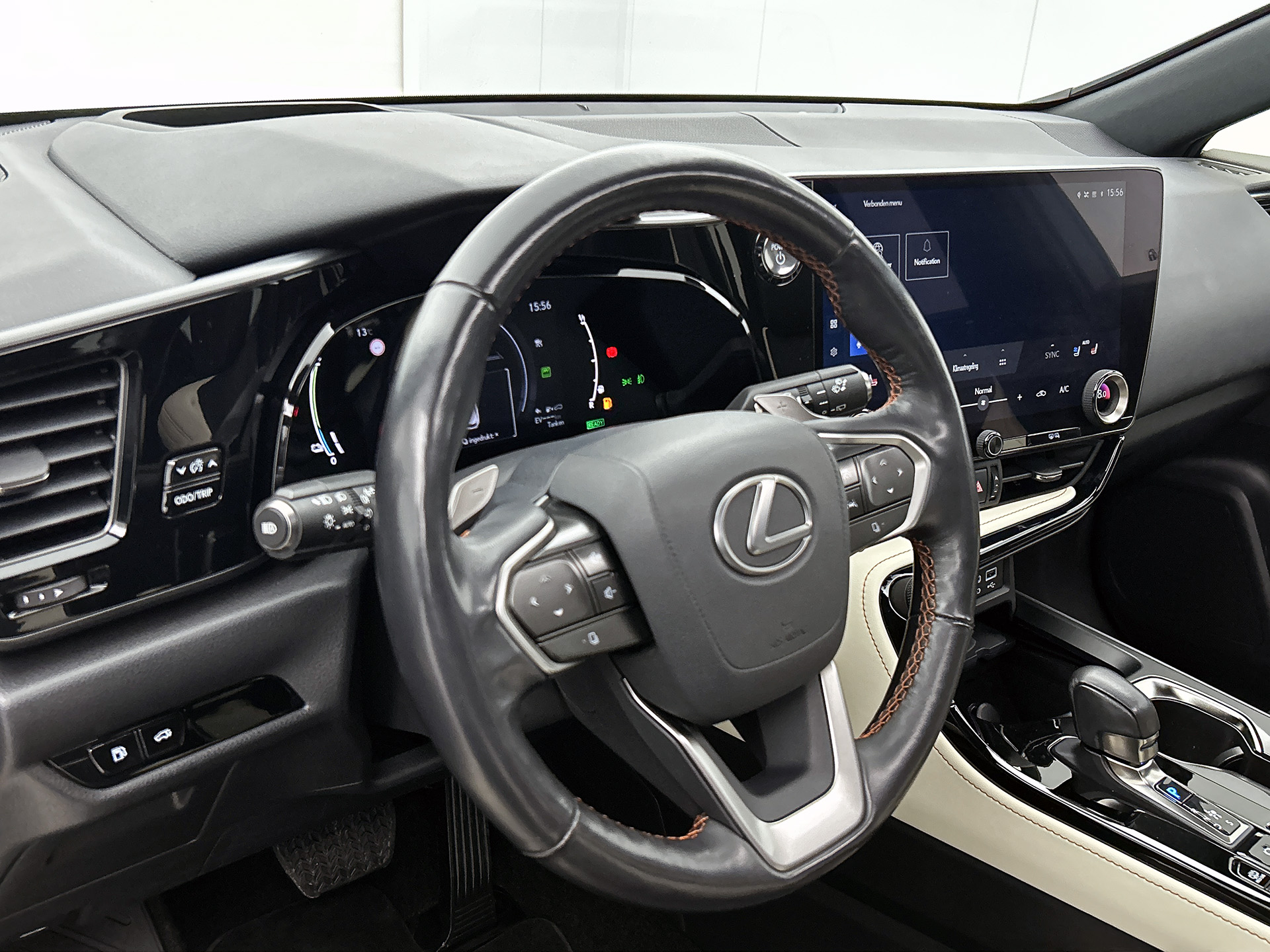Foto van Lexus NX