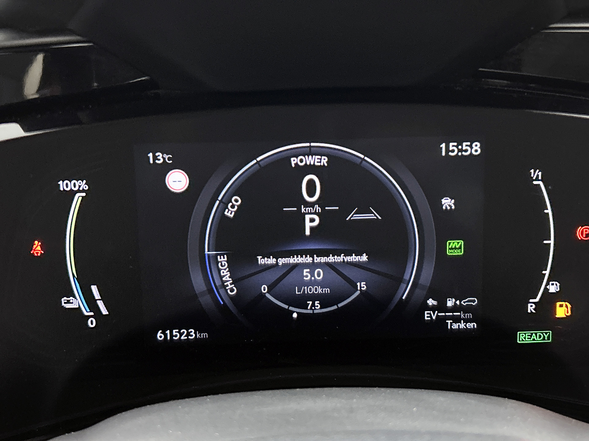 Foto van Lexus NX