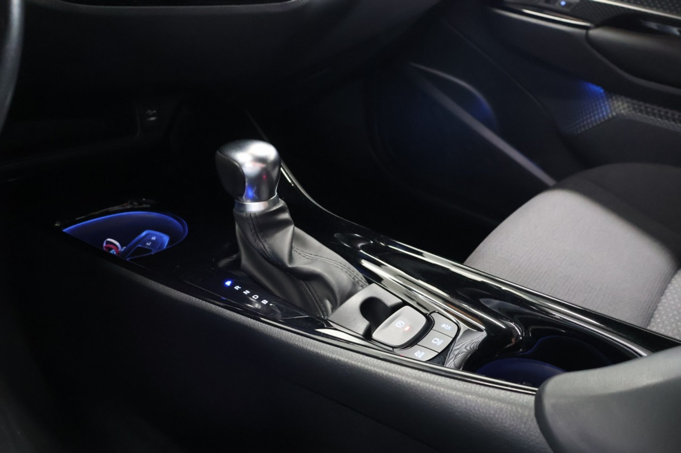 Foto van Toyota Toyota C-hr