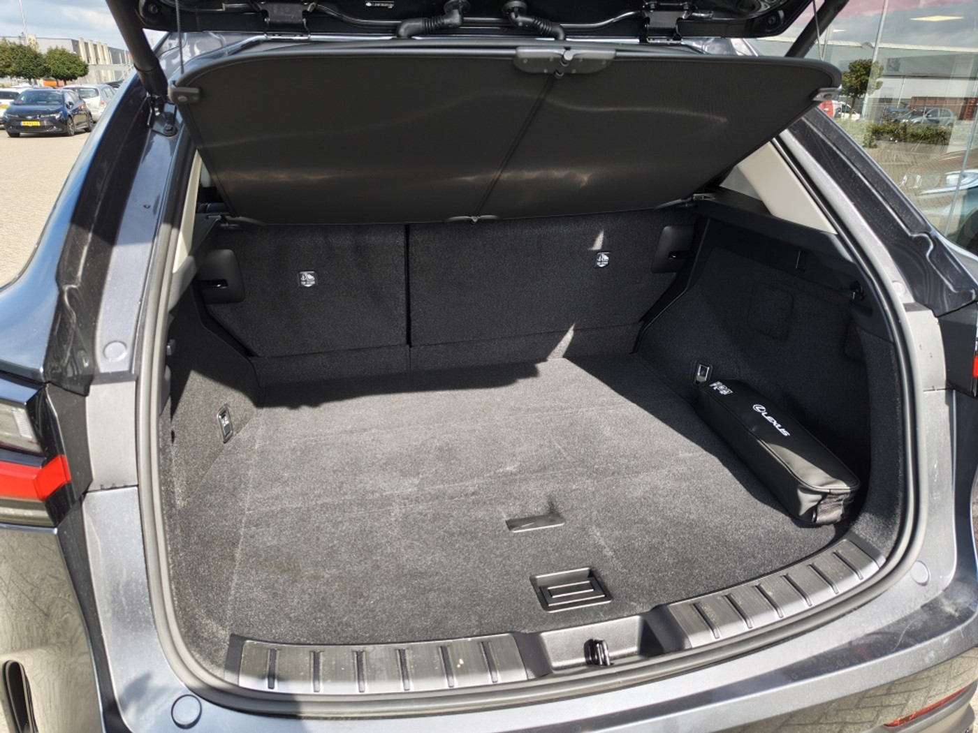 Foto van Lexus Lexus Nx450h+