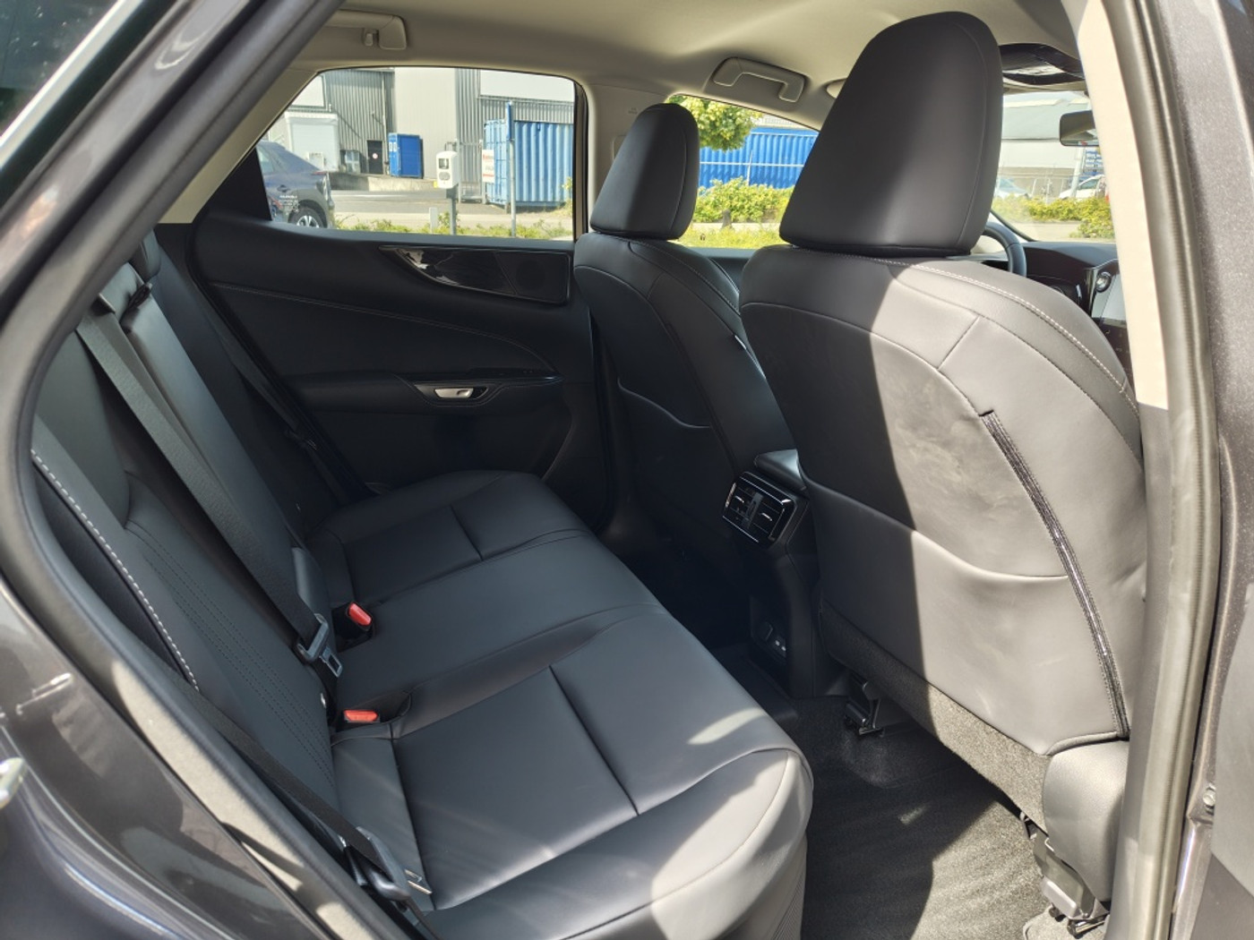 Foto van Lexus Lexus Nx450h+