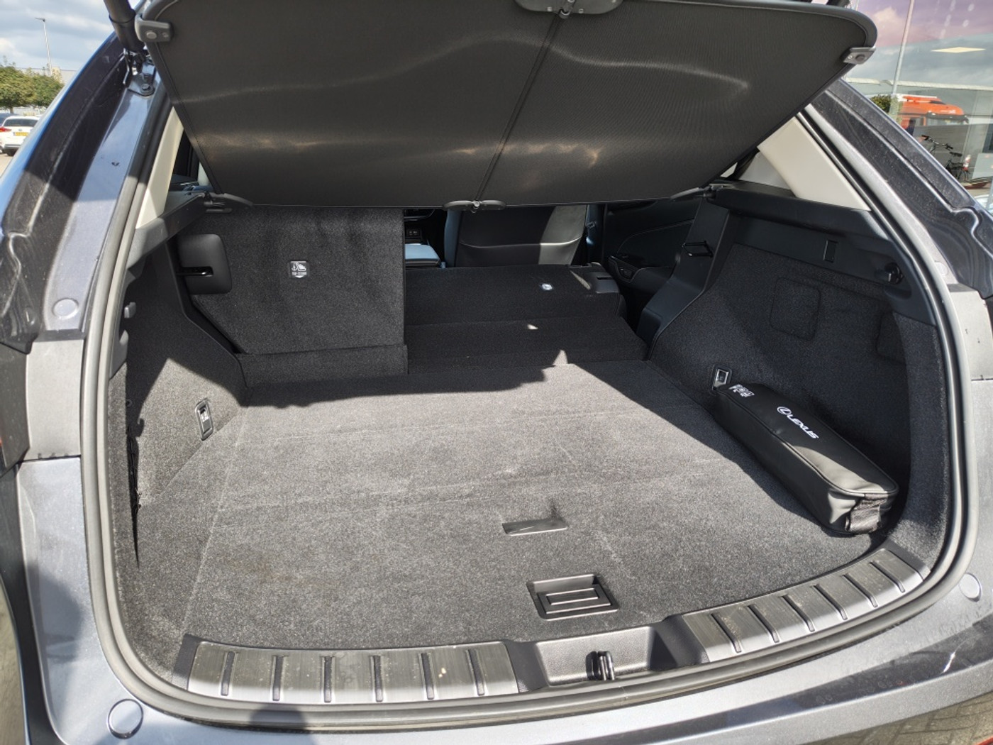 Foto van Lexus Lexus Nx450h+
