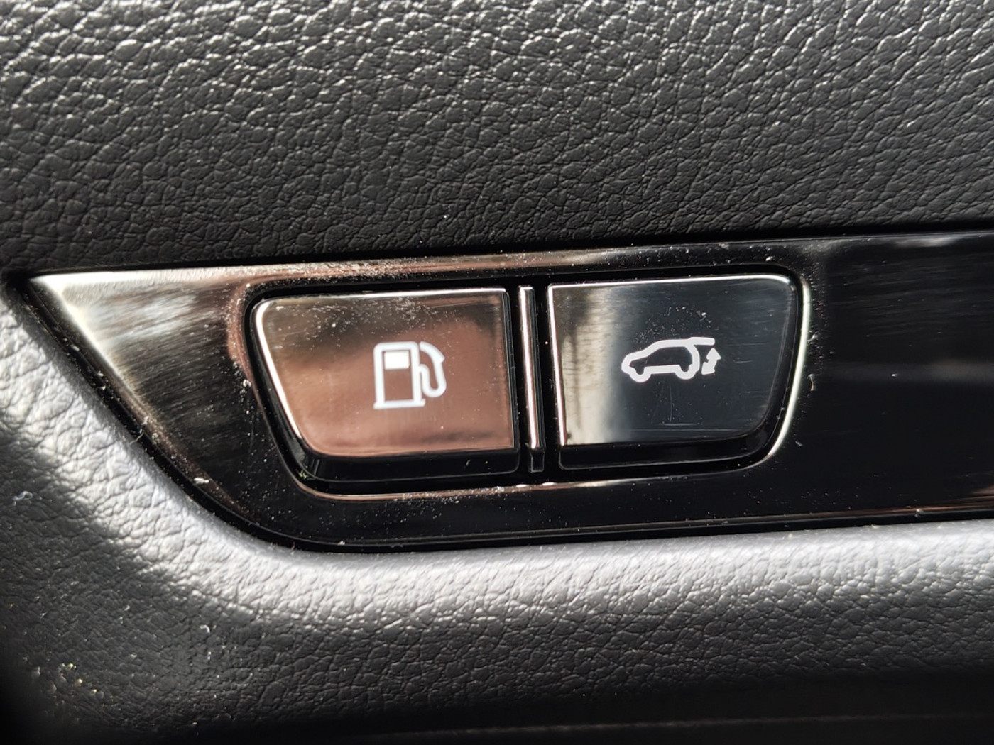 Foto van Lexus Lexus Nx450h+