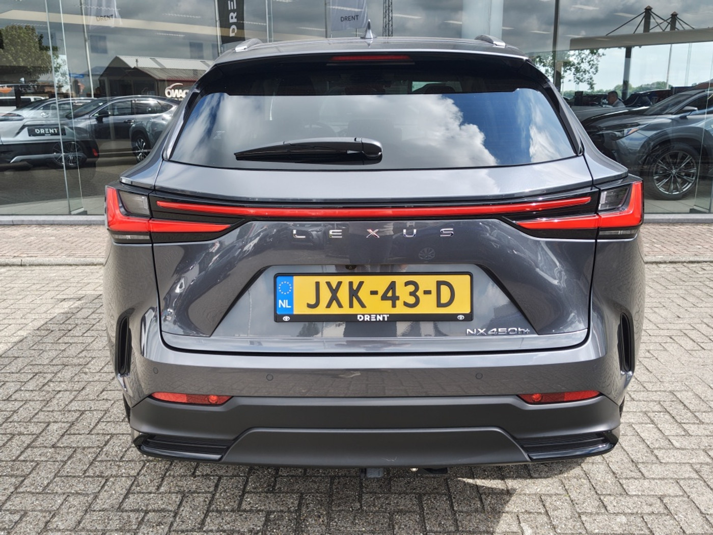 Foto van Lexus Lexus Nx450h+