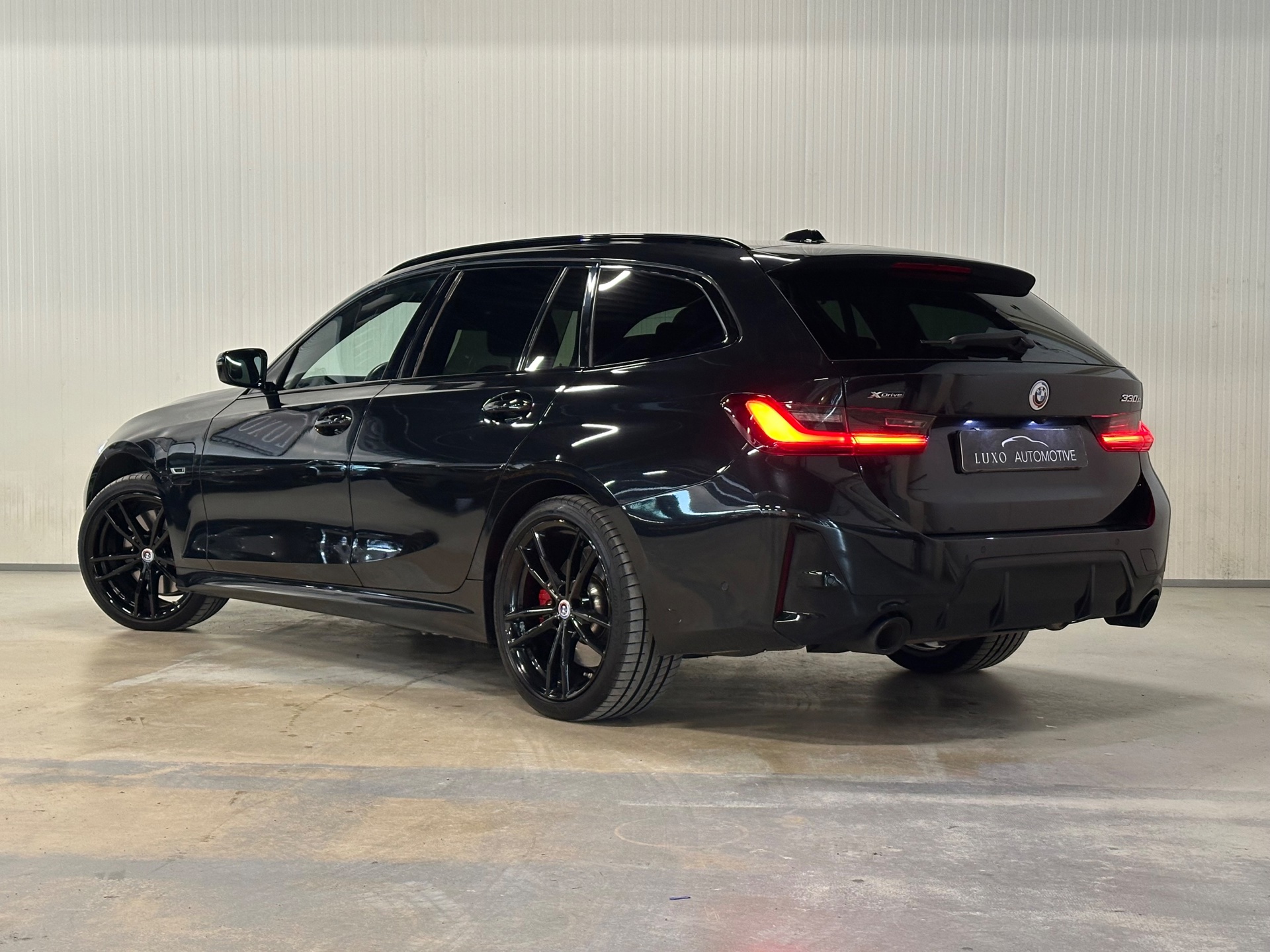 Foto van BMW 330e xDrive