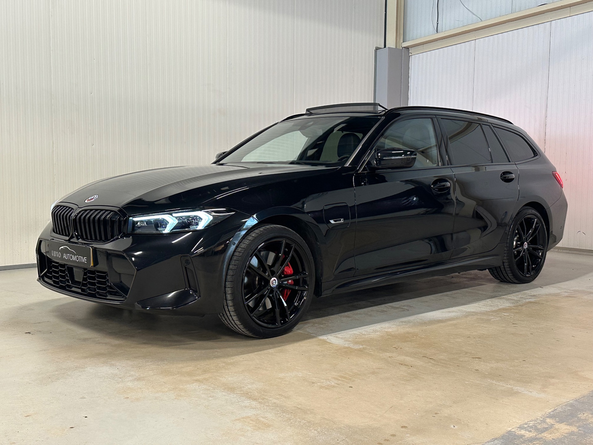 Foto van BMW 330e xDrive
